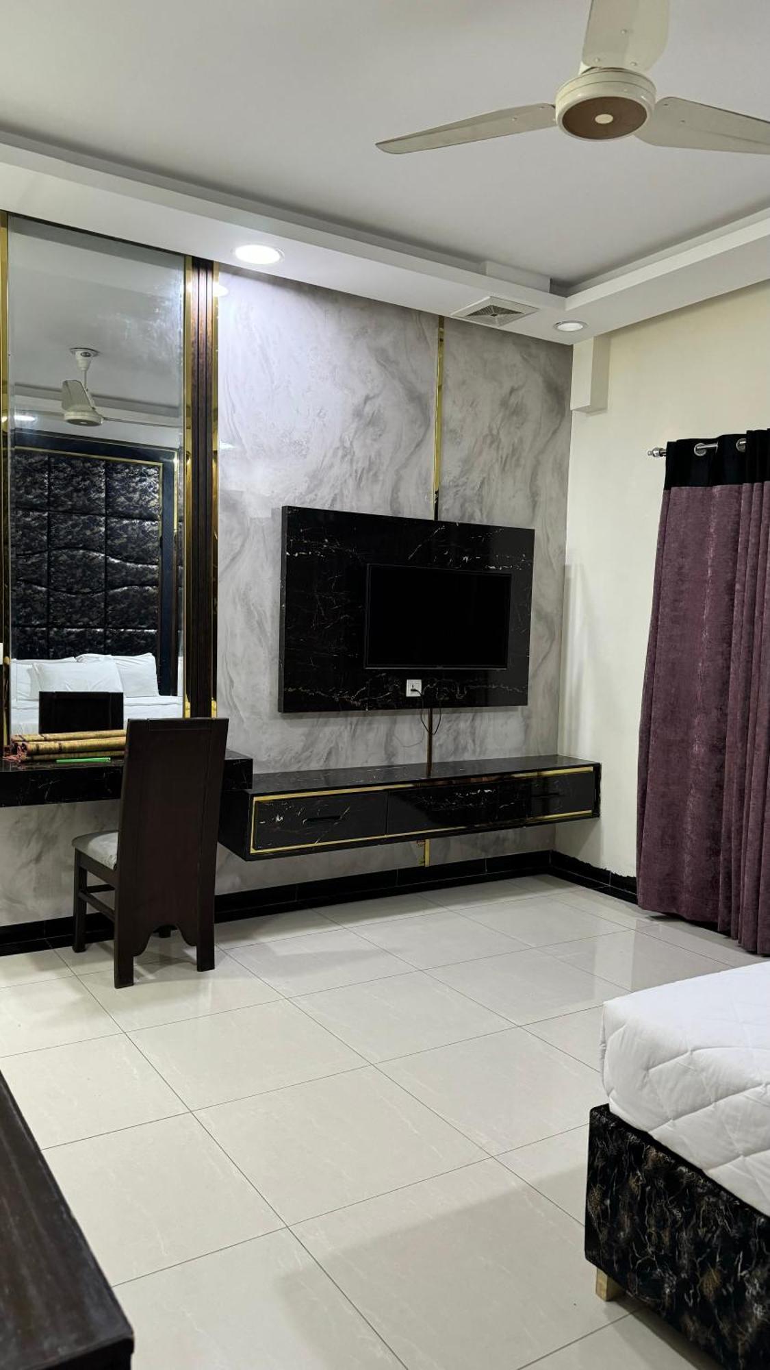 Rose Valet Guest House Islamabad Ngoại thất bức ảnh