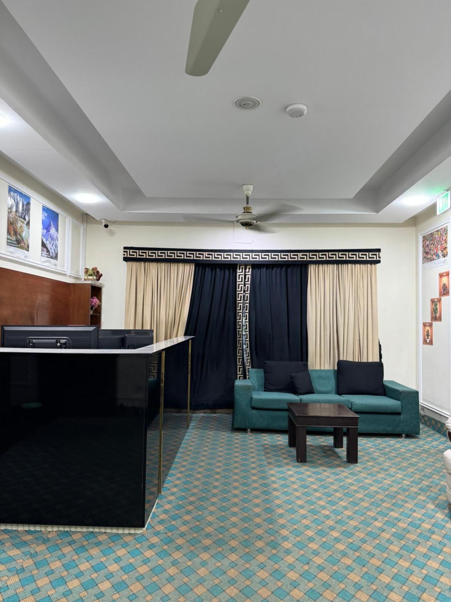 Rose Valet Guest House Islamabad Ngoại thất bức ảnh