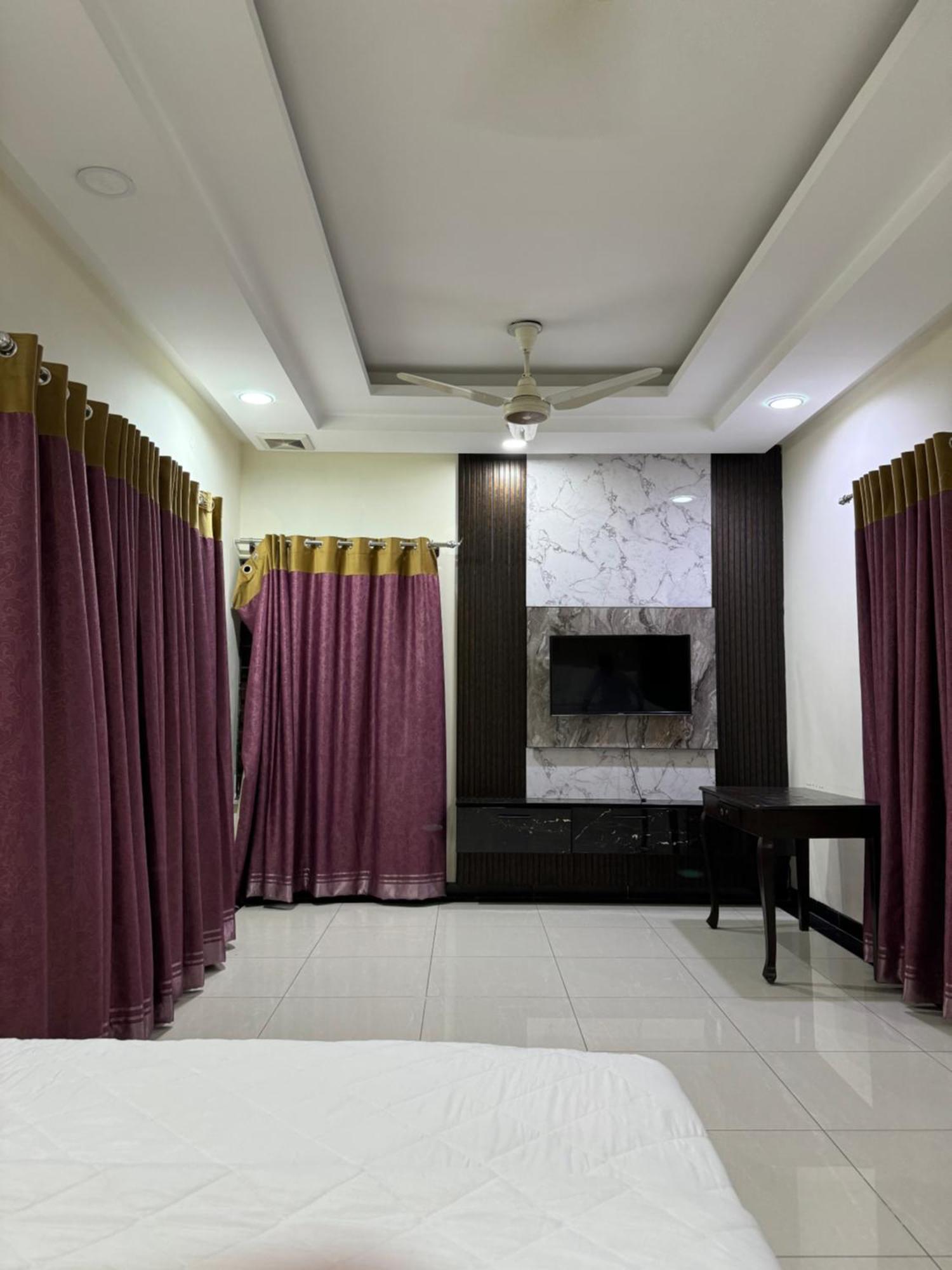 Rose Valet Guest House Islamabad Ngoại thất bức ảnh