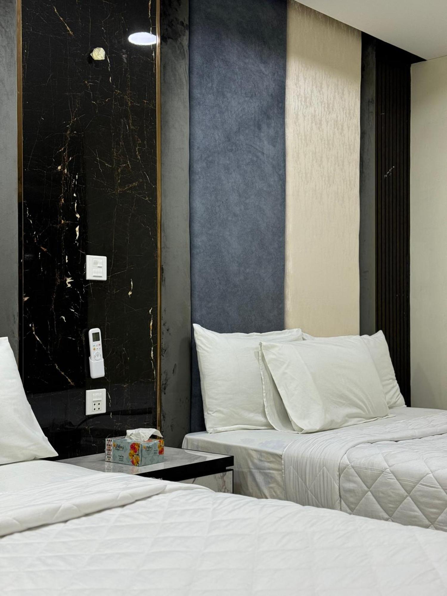 Rose Valet Guest House Islamabad Ngoại thất bức ảnh